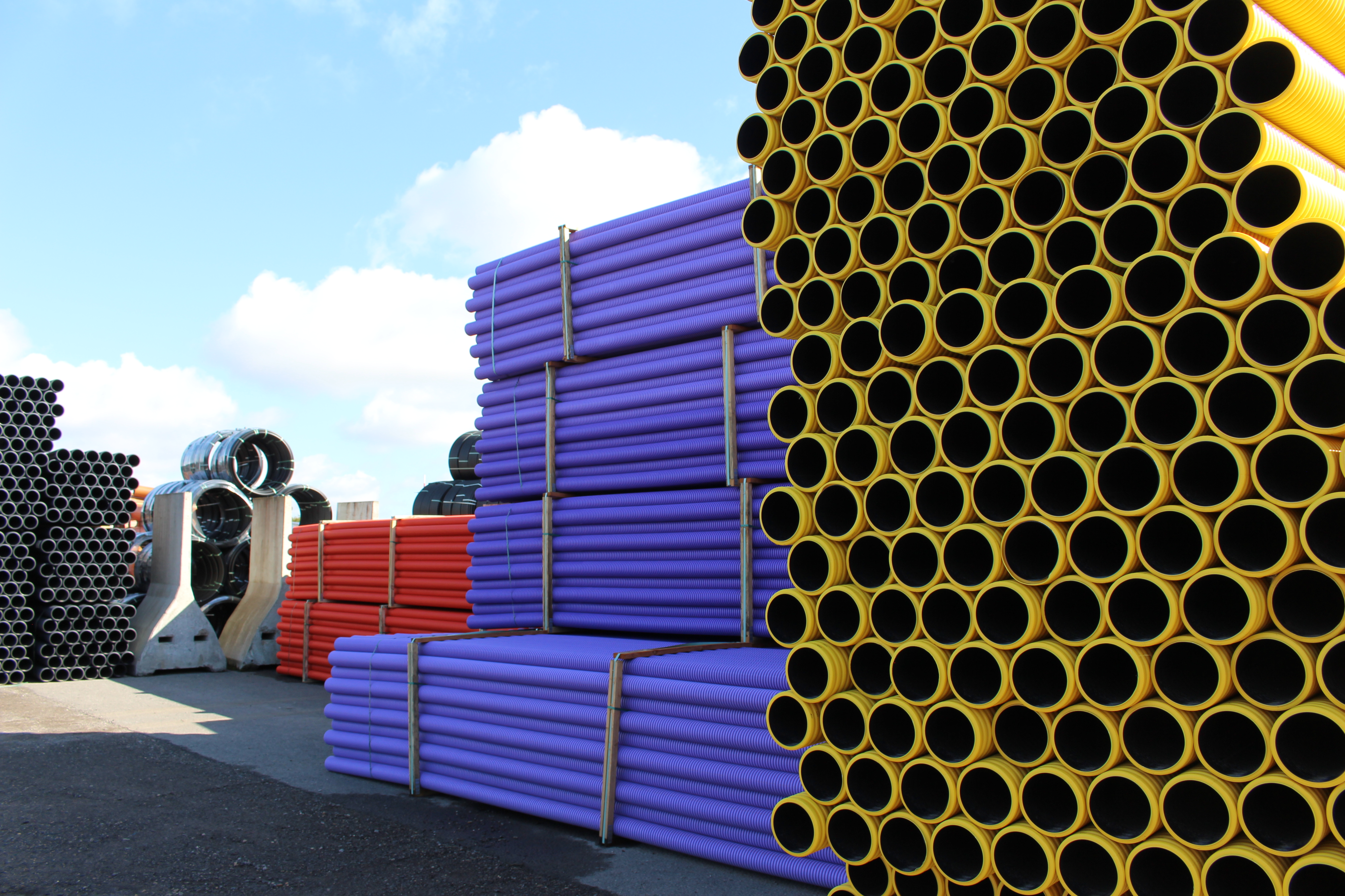 Ridgiduct - gas, motorway, lighting (2).JPG