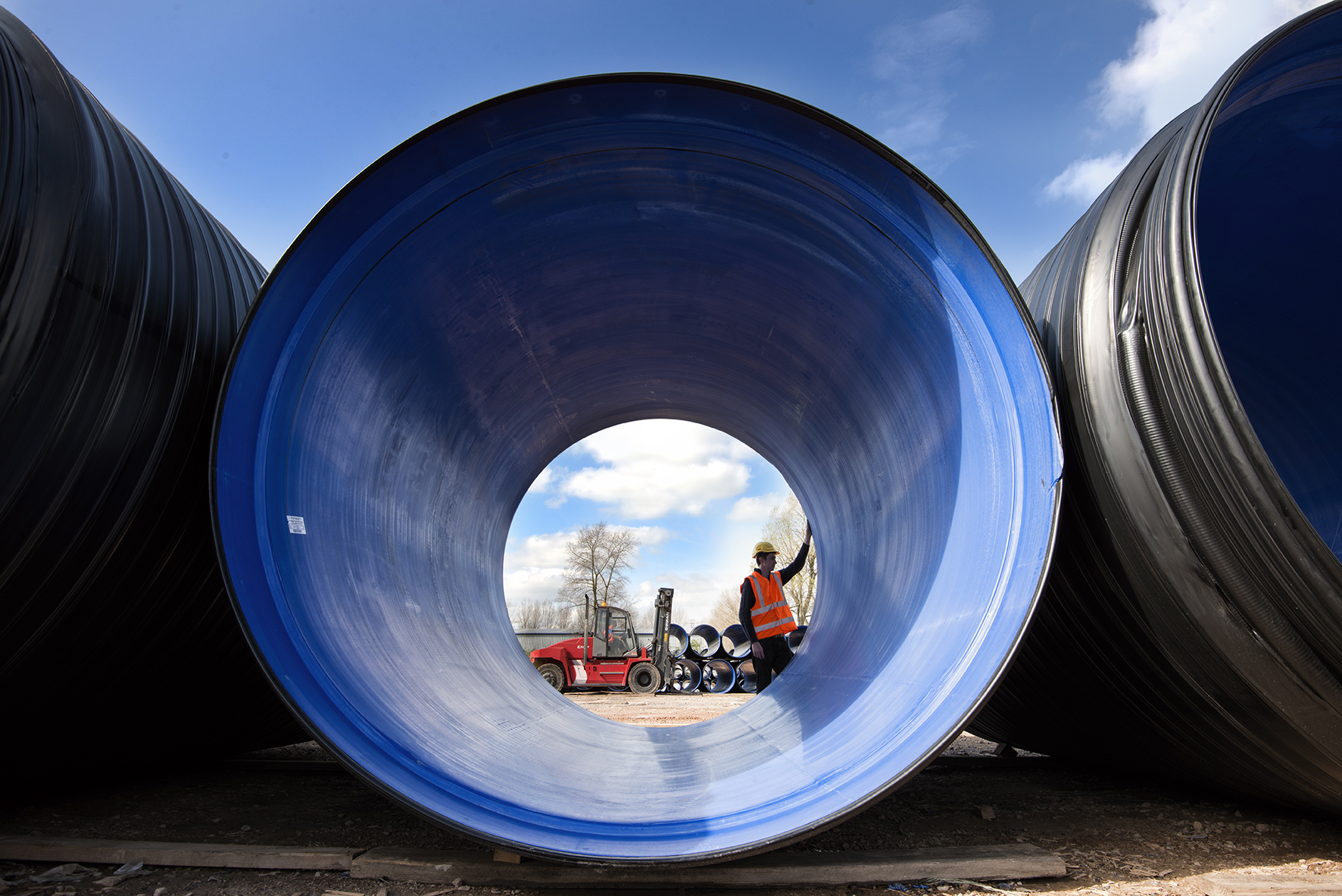 Ridgistorm-XL 3m pipe in yard - Image 1.jpg
