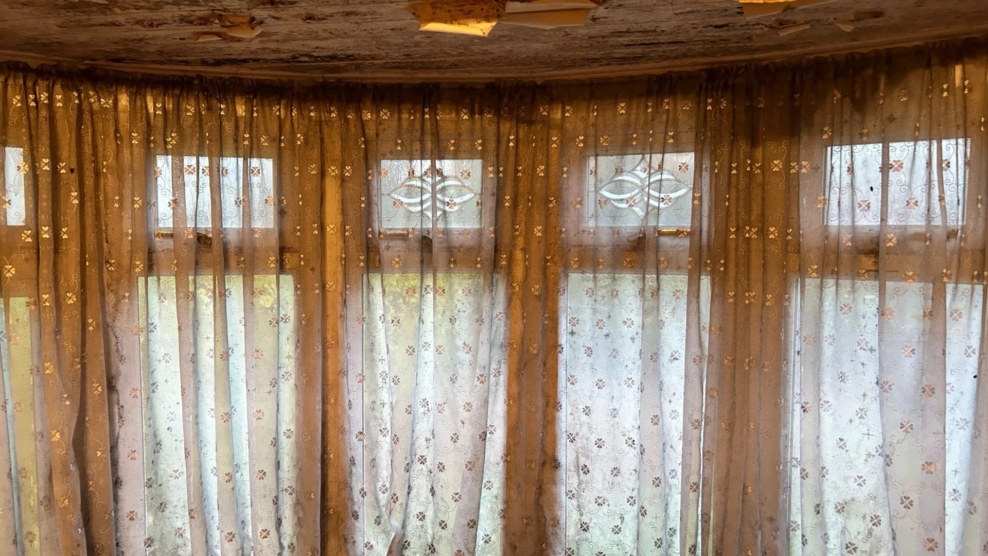 room.jpg